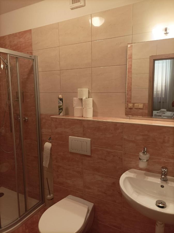 Penzion Venkovský Dvůr Hlohovec Exteriér fotografie